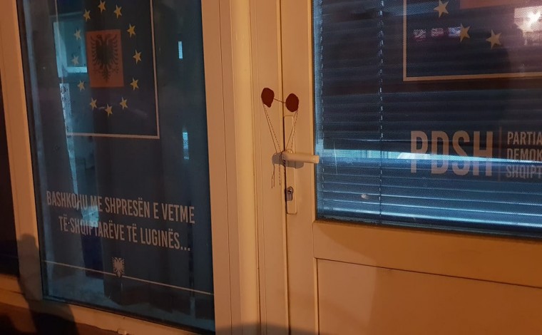 Mbyllen zyra e PDSH-së në Preshevë, akuzojnë pushtetin lokal dhe Beogradin
