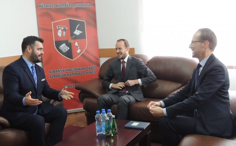 Diplomatë holandez vizitë Këshillit  Kombëtar Shqiptar