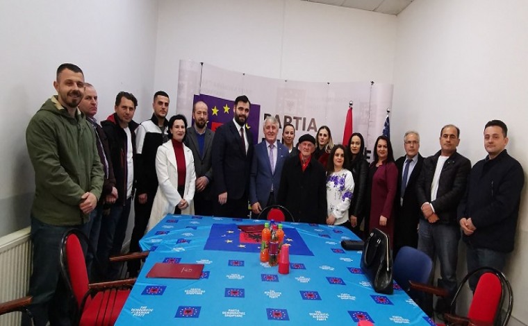 Këshilli Kombëtar Shqiptar ndanë mirënjohje për kontribuesit e referendumit të 1 dhe 2 Marsit