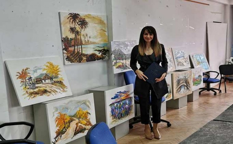 Artistja nga Presheva Fitore Fejzullahu, për të prekurit nga tërmeti në Shqipëri shet 5 piktura (foto)