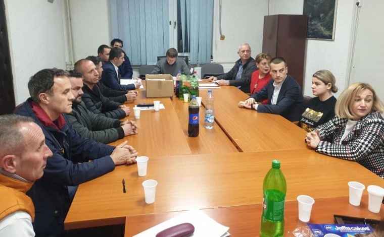 PVD dorëzon listën “Partia për Veprim Demokratik – Driton Rexhepi”