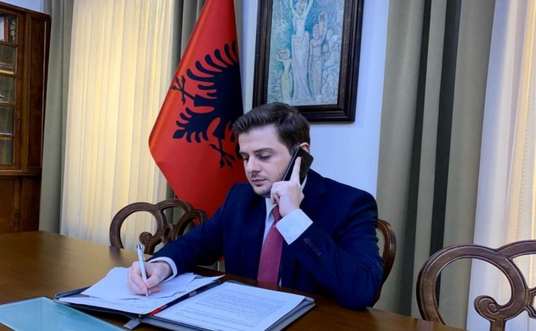 Ministri Cakaj nga Tirana interesohet për shëndetin e shqiptarëve në Luginë