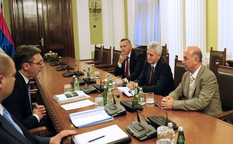Vuçiq fton listën shqiptare të Luginës për mendim rreth kryeministrit të ri të Serbisë?