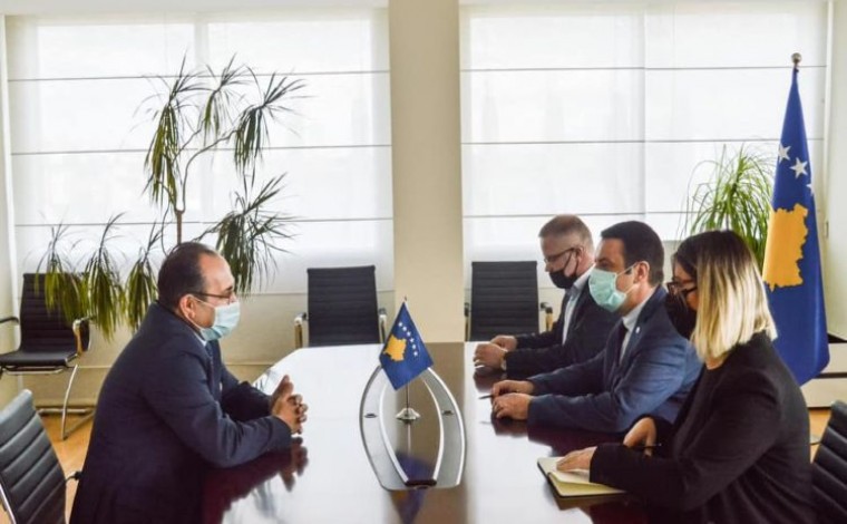 Ministri i Kosovës, Selimi takon asamblistin nga Medvegja: Po synohet tjetërsimi i pronave shqiptare ?