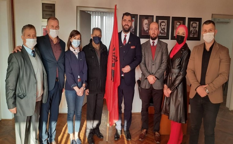 Edhe një padi ndaj Këshillit Kombëtar Shqiptar