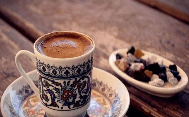 Kafeja mund të parandalojë shqetësimet kronike në mëlçi