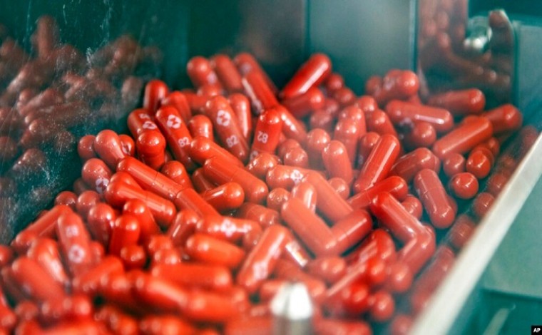 Pilula e re kundër Covid-19, përpjekjet për ta shpërndarë atë në vendet në zhvillim (video)