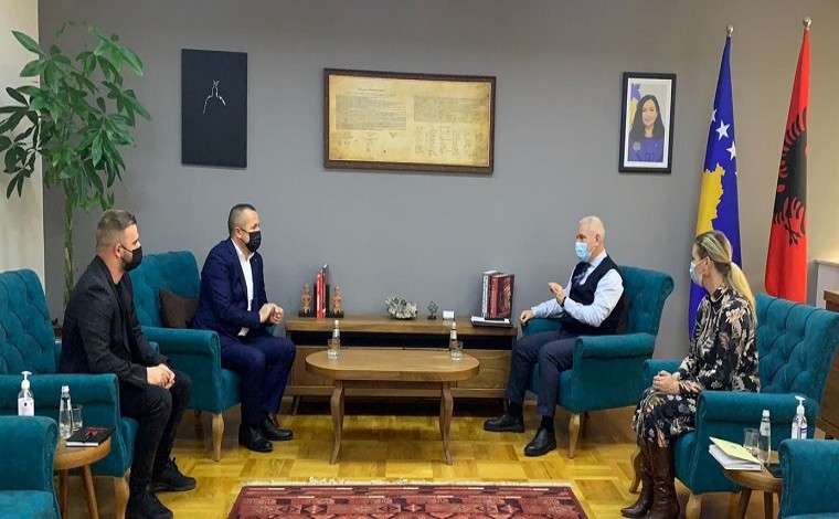 Armend Aliu nga ADSH-Preshevë pritet nga ministri i Kosovës, Xhelal Sveçla