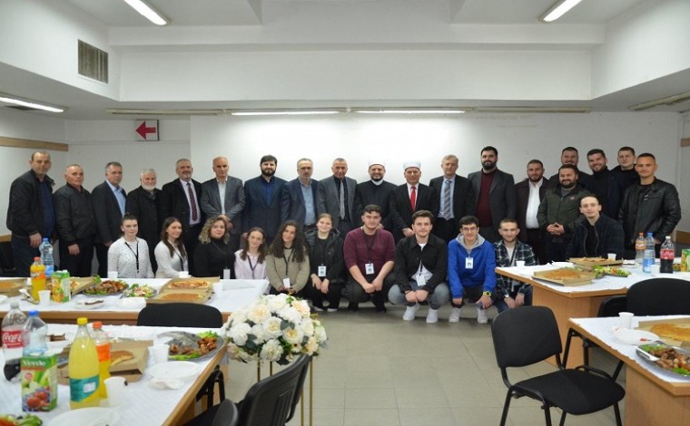 Këshilli i Bashkësisë Islame në Bujanoc shënoi fillimin e Ramazanit, pjesëmarrës edhe nga Kosova (video)