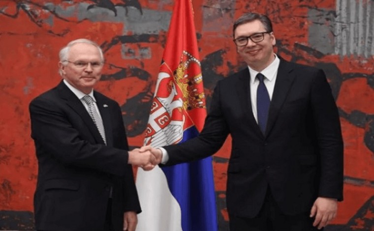 Serbia vlerëson se Kosova është mision i “buldozer-diplomatit” Hill