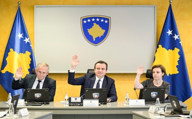 Kryeministri Kurti: Ndamë 255 mijë euro për nxënësit e komunave Preshevë, Medvegjë dhe Bujanoc