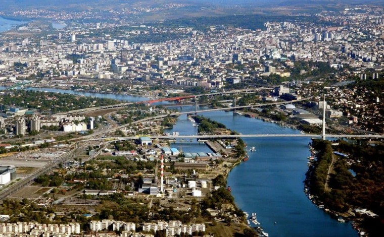 Serbia sikurse ‘Rusia e Vogël’, mbi 100 mijë rusë vendosen në Beograd