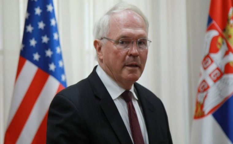 Ambasadori amerikan: Serbia konstruktive dhe gati për marrëveshjen me Kosovën