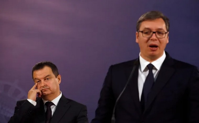 Vuçiq iu drejtohet serbëve: Na presin vendime dhe kohëra të vështira