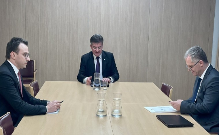 Bislimi në Politico: Shpresojmë t’ia nisim shpejt procesit për arritjen e “Marrëveshjes Bazike” me Serbinë