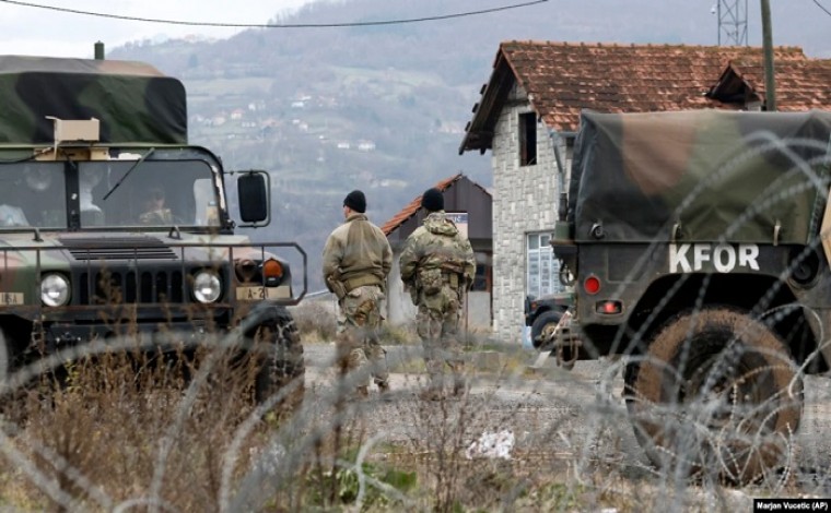 KFOR-i i përgjigjet Serbisë lidhur me dërgimin e ushtarëve në Kosovë