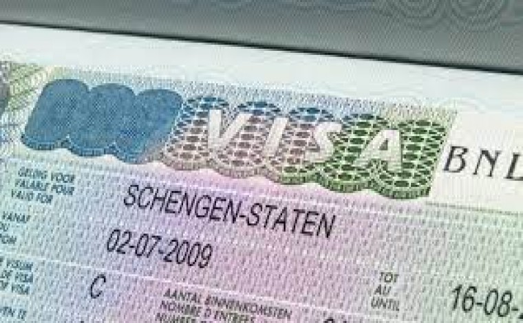 Holanda miraton rezolutën për vendosjen e vizave për Serbinë