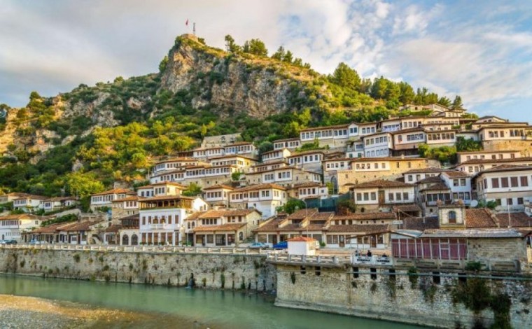 “The Sun” shkruan për Shqipërinë: Ka bërë rikuperim të jashtëzakonshëm