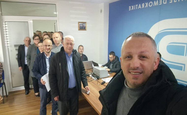 PD filloi grumbullimin e nënshkrimeve për elektorë për zgjedhjet në Këshillin Kombëtar Shqiptar