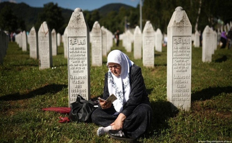 Të huajt në Marshin e Paqes në Srebrenicë: Njerëzit duan njohjen e gjenocidit, jo hakmarrje