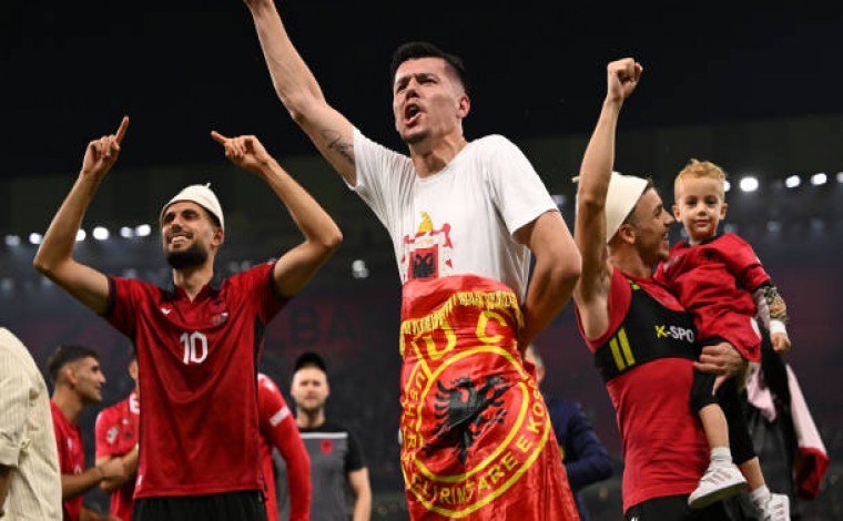 Shqipëria me një këmbë në EURO 2024 – kuqezinjtë i shënojnë tre gola Çekisë
