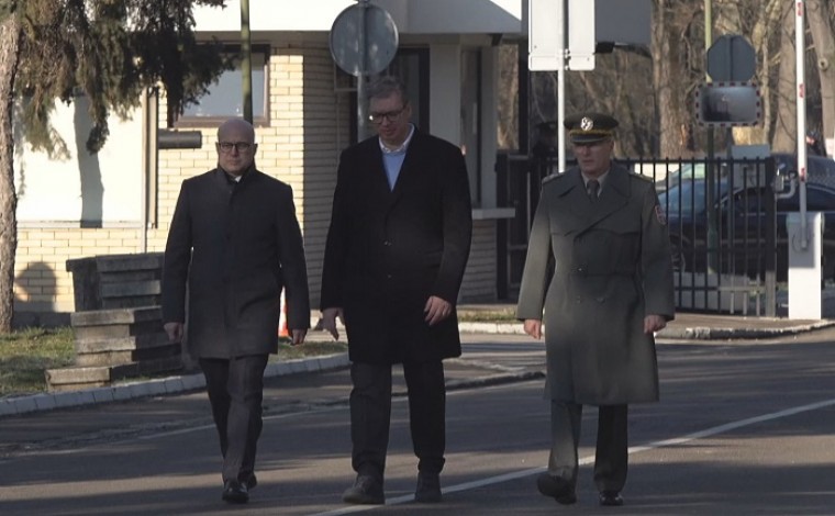 Gjithçka sekret, Vuçiç mbledh ambasadorët e Quint dhe të dërguarin e BE