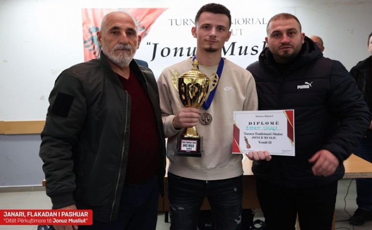 Ditët përkujtimore të Jonuz Musliut: Turneu i VI memorial i shahut në Bjanoc (foto)