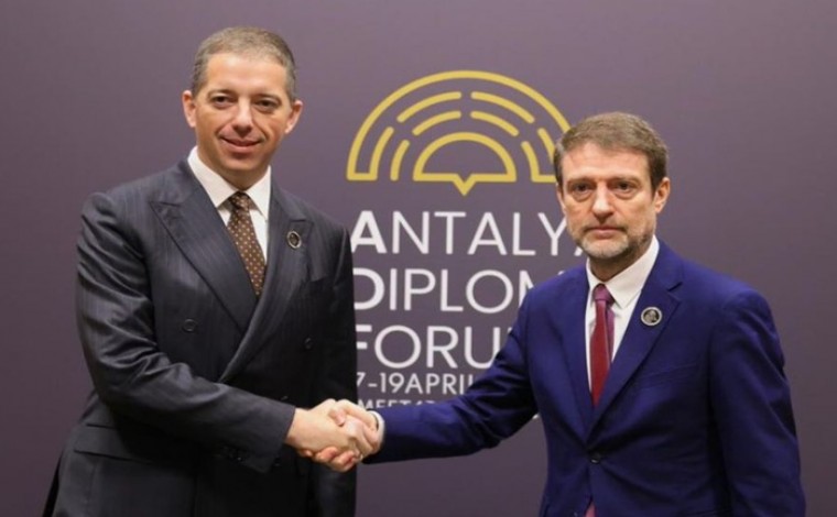 Ministri i Shqipërisë Hoxha me homologun Gjuriç: Folëm për hapjen e një Konsullate në Bujanoc