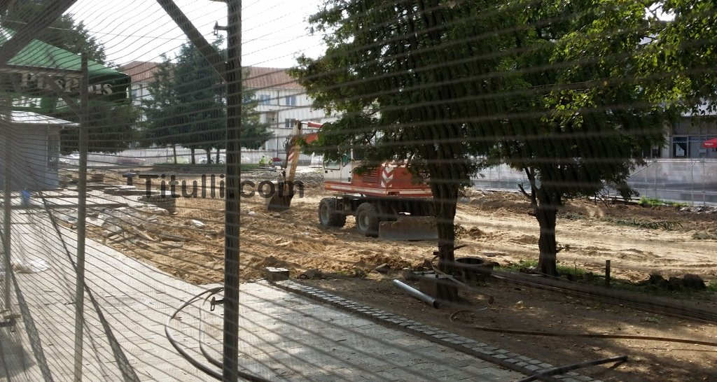 Reagon Shoqëria Civile: Pushteti lokal uzurpon administratën