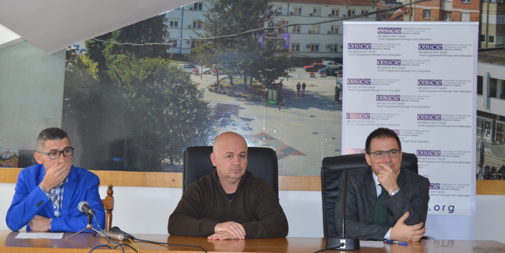 RTK mbi seminarin "Rinia aktive në Bujanoc dhe Preshevë" (video)