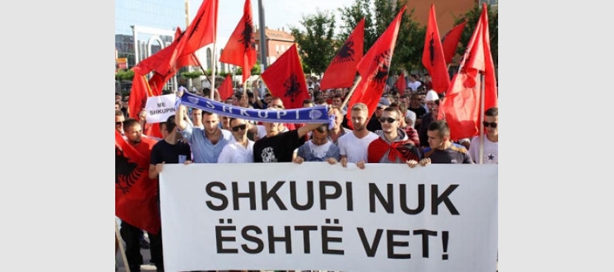 Priten protesta në Shkup për "Monstrën" dhe "Sopotin"