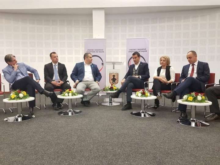Kryetarët shqiptarë të komunave urojnë Pavarësinë e Kosovës, Arifi nga Presheva (video)