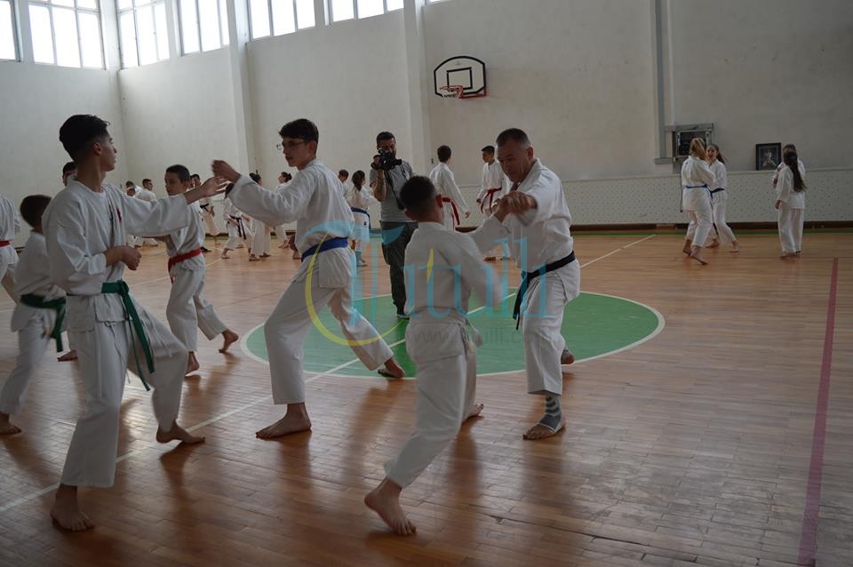 Mbahet seminari i karatesë tradicionale në Bujanoc me mjeshtërin Bejar Fazliu