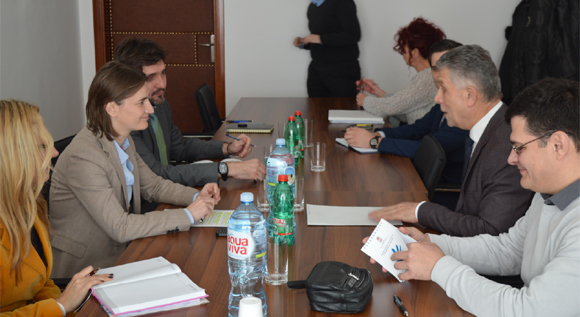 Takohen përfaqësuesit e pakicave në Beograd, Këshilli Kombëtar Shqiptar në periferi politike