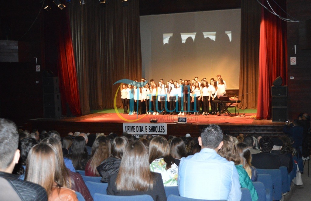 Shënohet dita e shkollës së mesme në Bujanoc (foto)