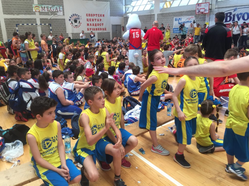 Mbahet festivali i basketbollit për të vegjlit në Bujanoc