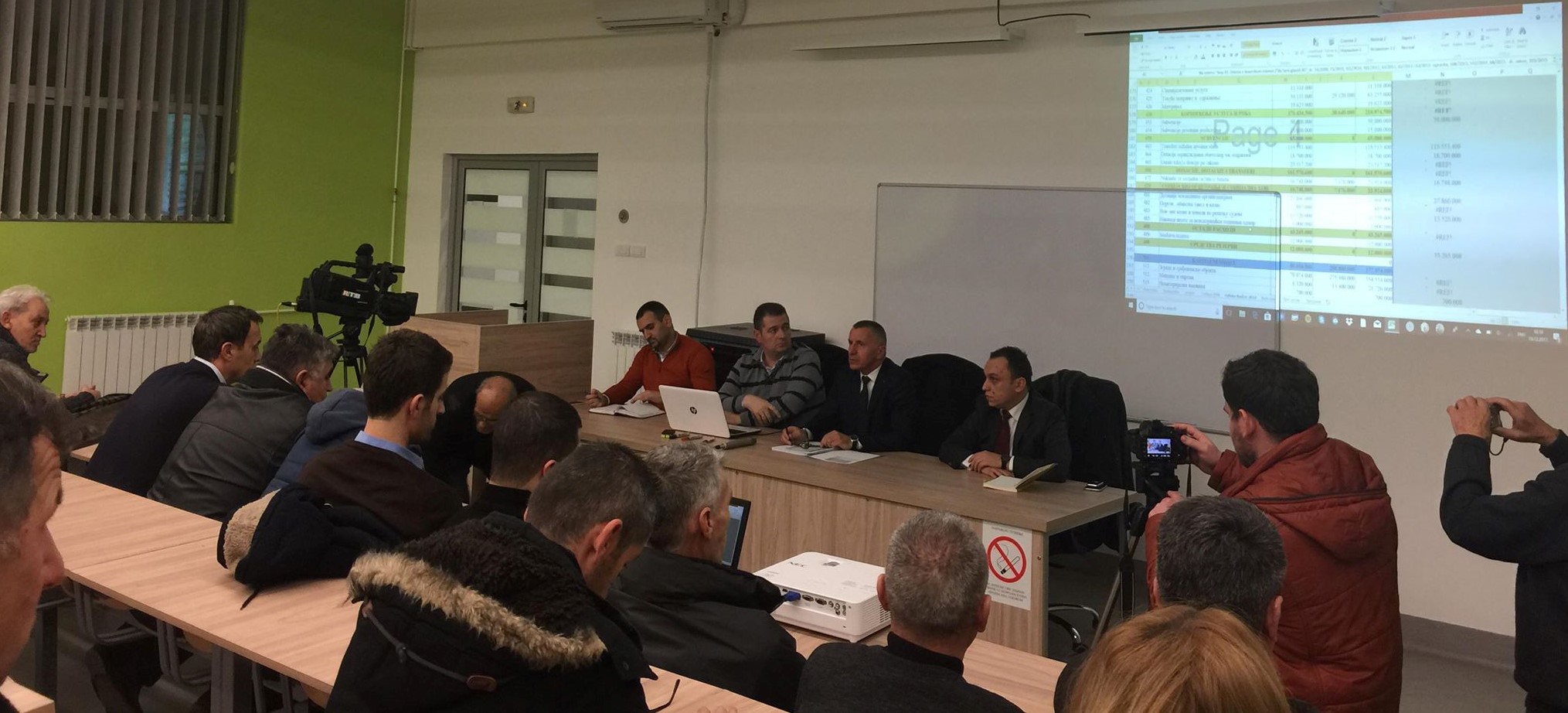 Diskutim i zbehtë me qytetarët, komuna e Bujanocit mbi 1 miliardë buxhet për 2018 (video)
