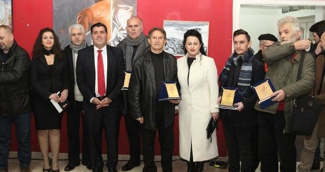 Vlerësohet piktura e Xhevdet Dulës nga Bujanoci në ekspozitë e arteve pamore në Gjilan