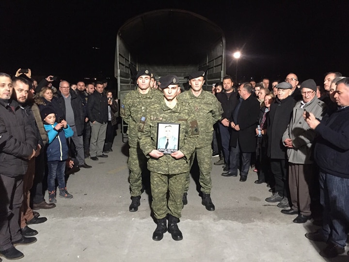 Arkivoli i Junuz Musliut, pritet me nderime nga Garda e Kosovës (foto)