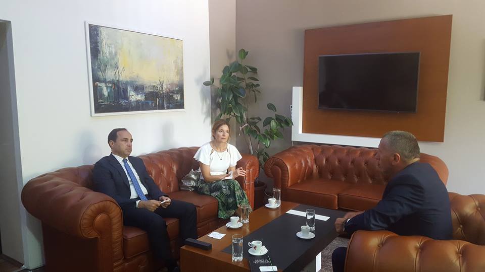 Kamberi priti ambasadorin e Turqisë në Beograd