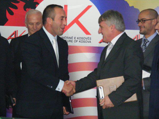 Haradinaj: Lutfi Haziri është një shakaxhi, synon votat e preshevarëve (video)