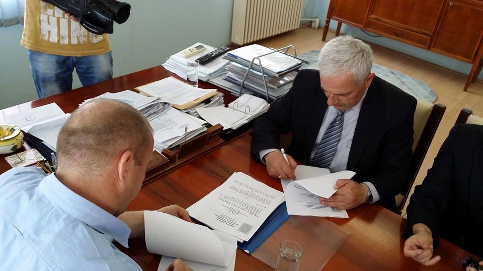 Nënshkruhet kontrata për ndërtimin e sheshit "Karagjorgje Petroviq" (foto)