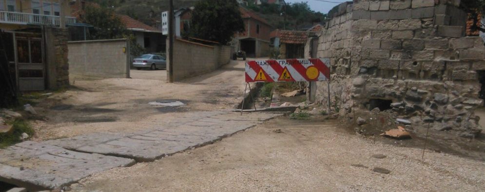 Asfaltimi i rrugëve në Bujanoc duke "mashtruar" qytetarët