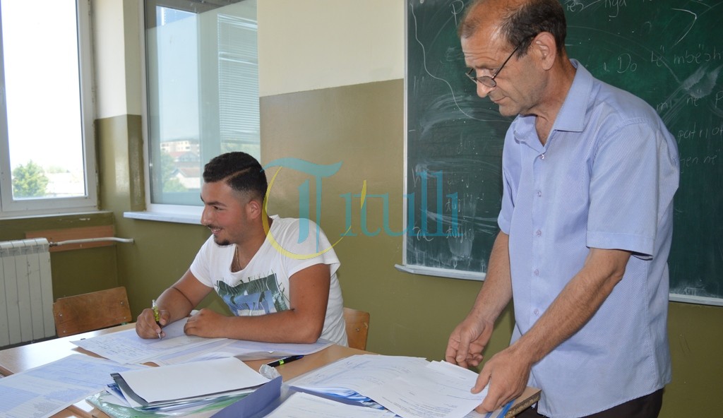 Bujanoc: Përfundon provimi i maturës në shkollën e mesme, vetëm një nxënës humb vitin