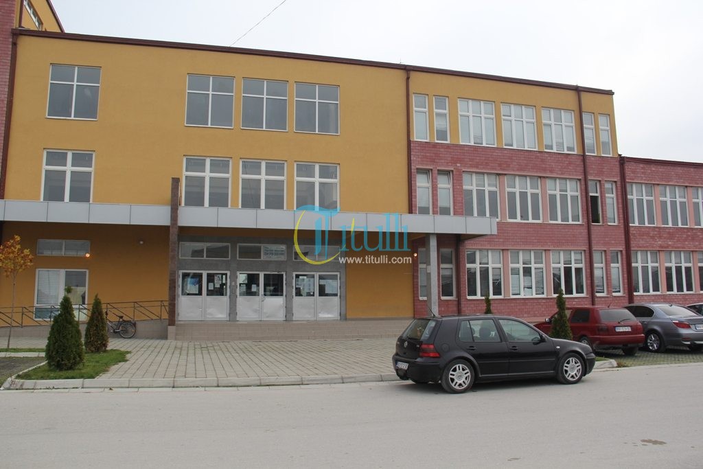 Shkolla e mesme në Bujanoc përzgjedh ofertuesin për lëndë djegëse