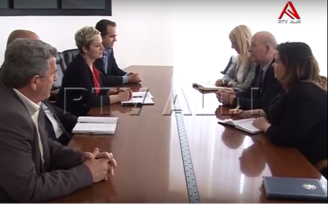 Përfaqësuesit e komunës së Preshevës takohen me Stankoviq (video)