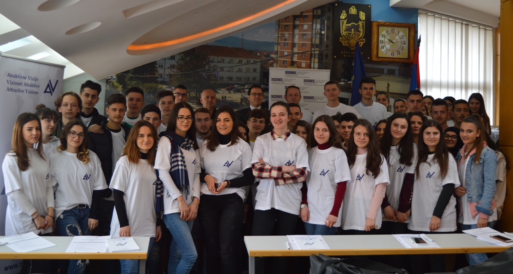 Përfundon trajnimi me nxënës nga Bujanoci dhe Presheva, qeverisja lokale tema kryesore (foto&video)