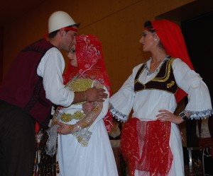 Marigona në rolin e nuses në një manifestim në Fully të Zvicrës