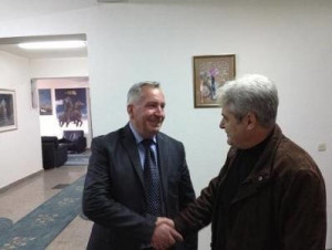 (Foto arkiv) Jonuz Musliu gjatë takimit me Ali Ahmetin