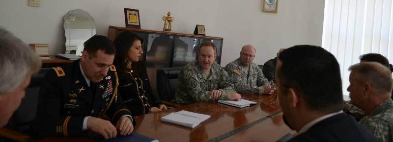 Ushtria amerikane qëndron në Luginë, takon liderët (foto)